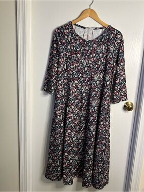 NWT Hot Touch Ditsy Floral Fit & Flare Dress Size L